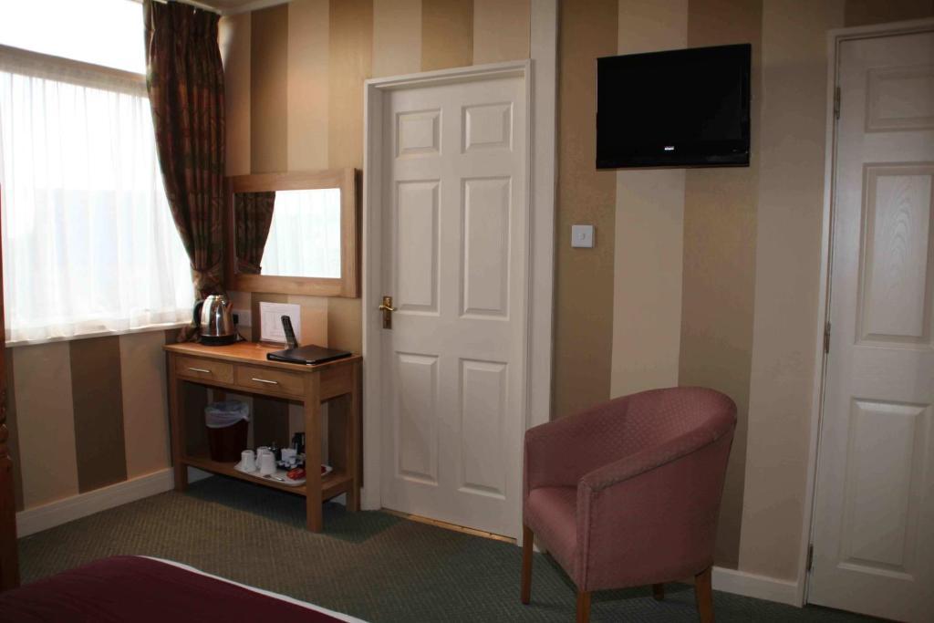 The Dog & Partridge Country Inn Ashbourne  Room photo